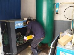 螺桿空壓機用什么型號潤滑油？礦物油